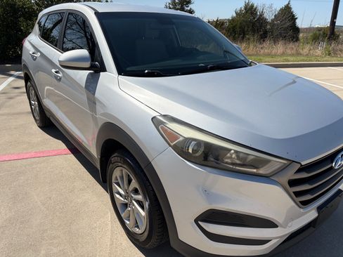 Used 2016 Hyundai Tucson SE image 5