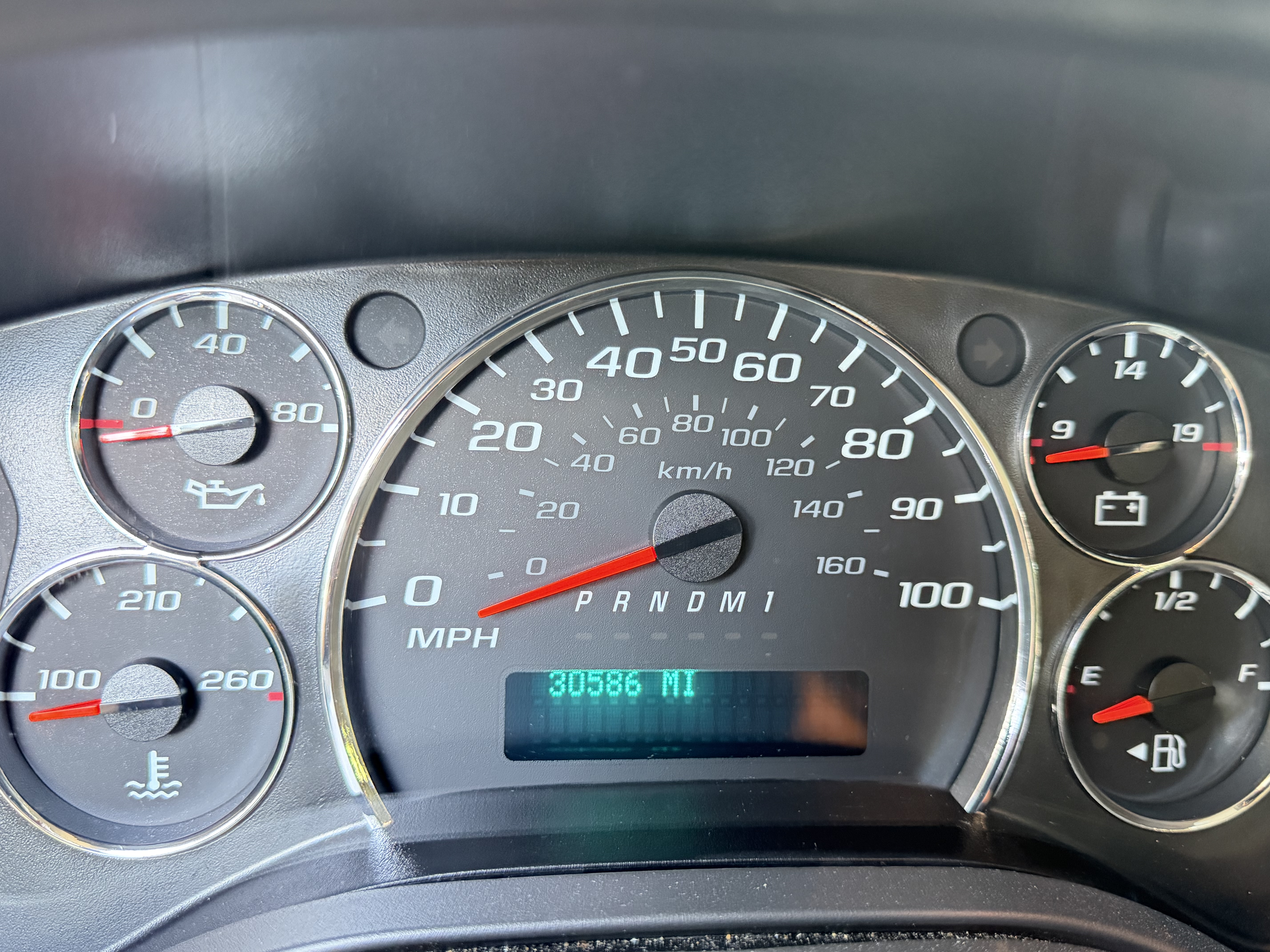Used 2019 Chevrolet Express 3500 Extended w/ Driver Convenience Package RWD image 9
