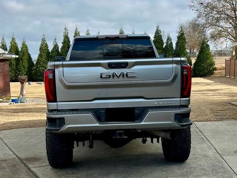 Used 2024 GMC Sierra 2500 Denali w/ Denali Reserve Package image 6