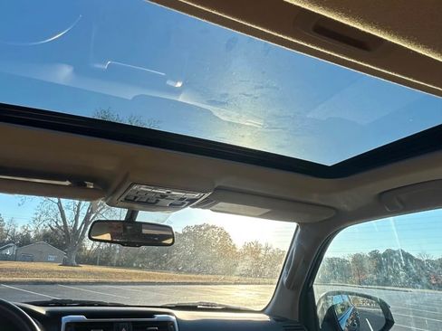 Used 2018 Toyota 4Runner SR5 Premium image 14