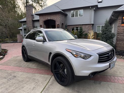 Used 2013 INFINITI FX50 AWD w/ Sport Technology Pkg image 4