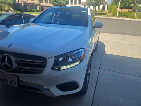Used 2018 Mercedes-Benz GLC 300 image 2