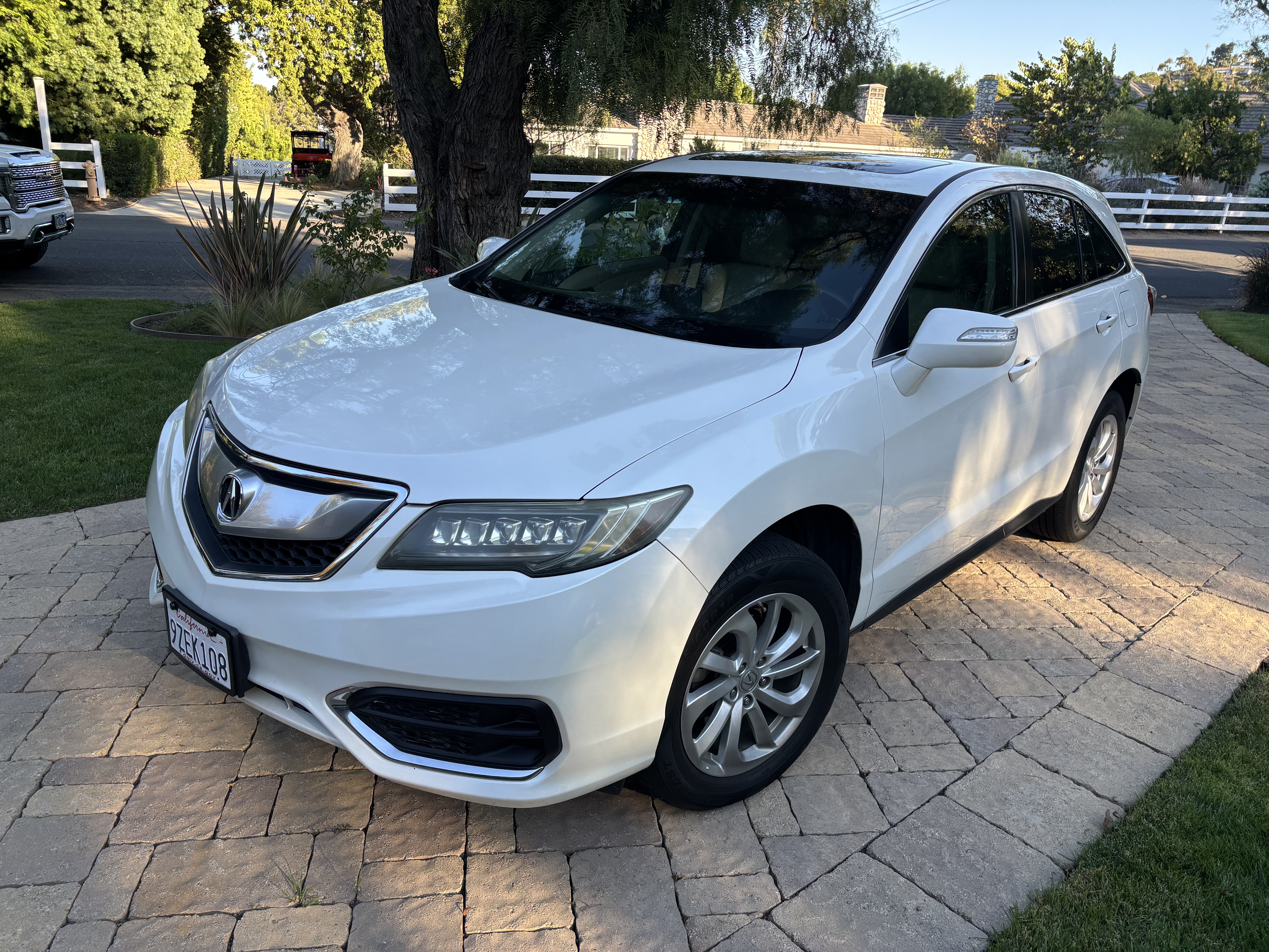 Used 2017 Acura RDX FWD image 1