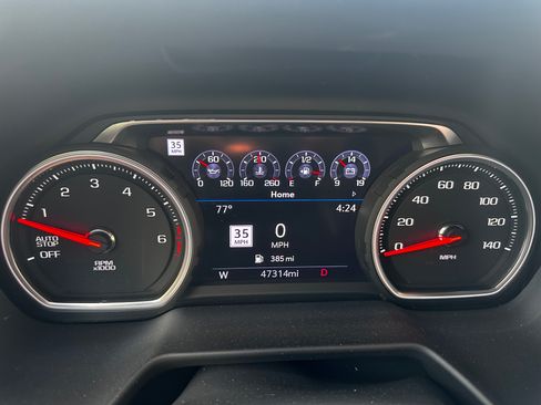 Used 2021 Chevrolet Suburban Premier image 5