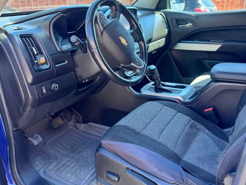 Used 2016 Chevrolet Colorado LT w/ LT Convenience Package image 8