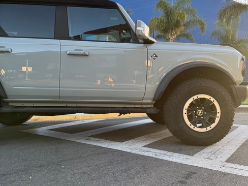 Used 2022 Ford Bronco Outer Banks w/ Sasquatch Package image 12