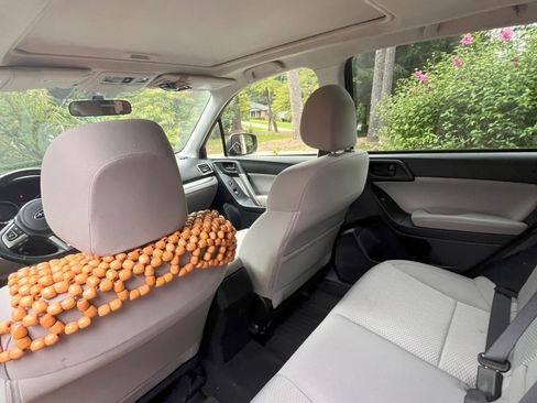 Used 2018 Subaru Forester 2.5i Premium image 13