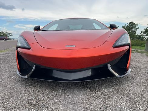 Used 2017 McLaren 570S Coupe RWD image 11