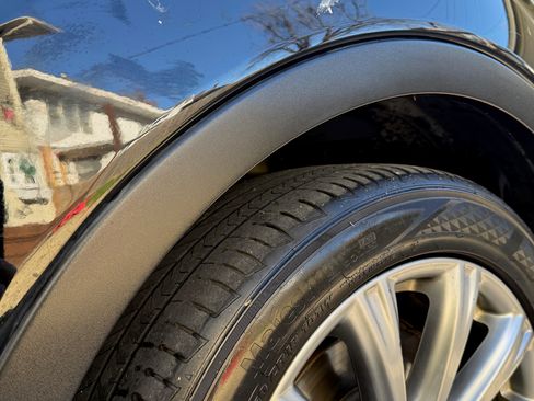 Used 2018 Ford Escape Titanium w/ Ford Safe & Smart Package image 12