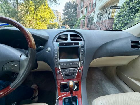 Used 2007 Lexus ES 350 w/ Premium Plus Pkg FWD image 13
