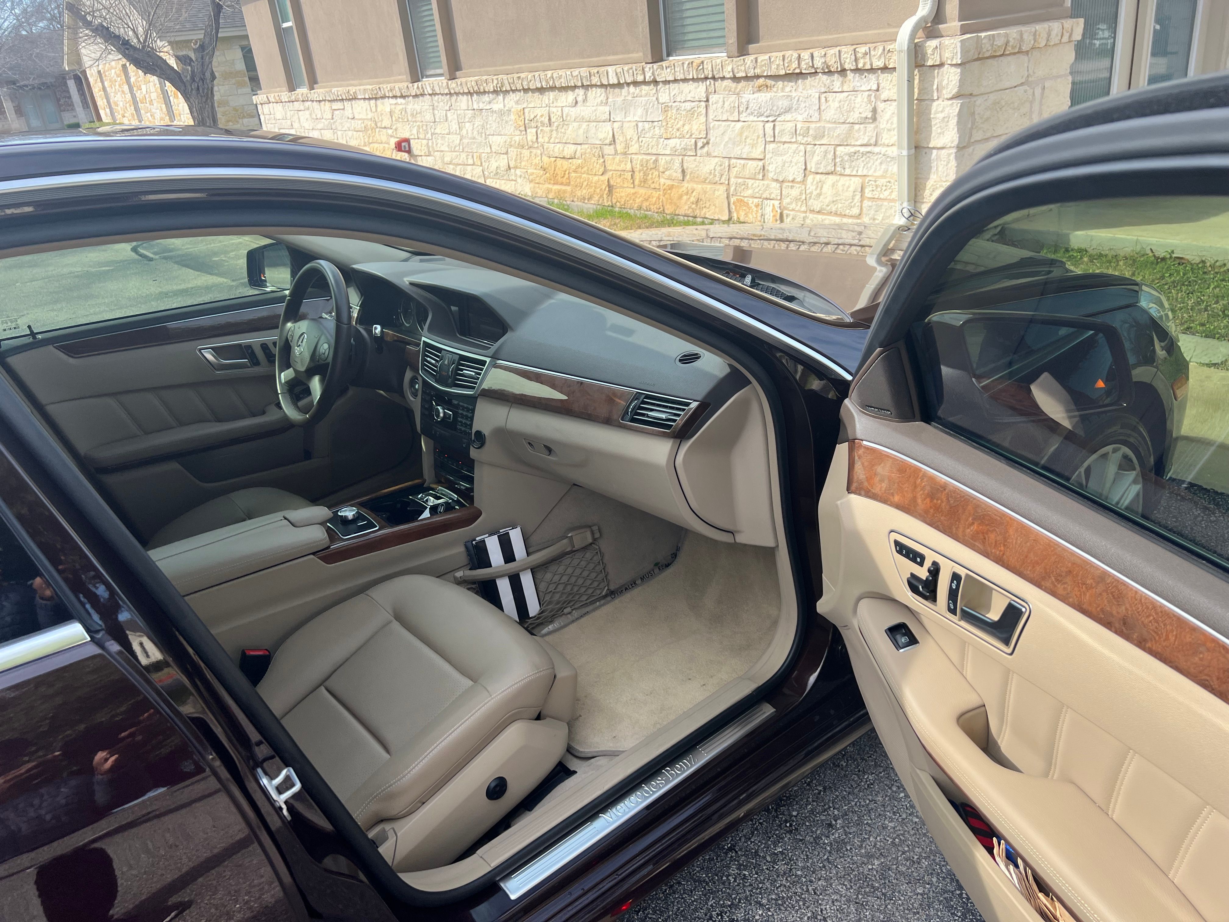 Used 2013 Mercedes-Benz E 350 Sedan image 6