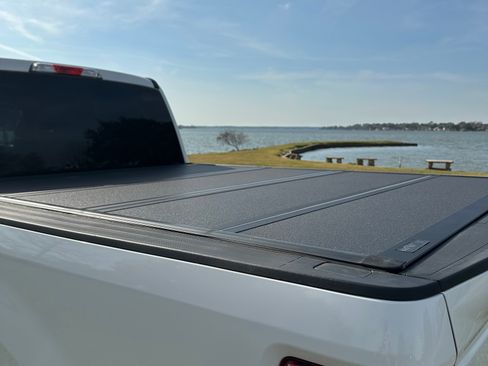 Used 2017 Ford F250 XLT w/ XLT Premium Package image 11