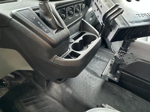 Used 2015 Ford Transit 250 148 Medium Roof image 19