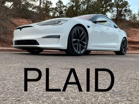 Used 2021 Tesla Model S Plaid image 4