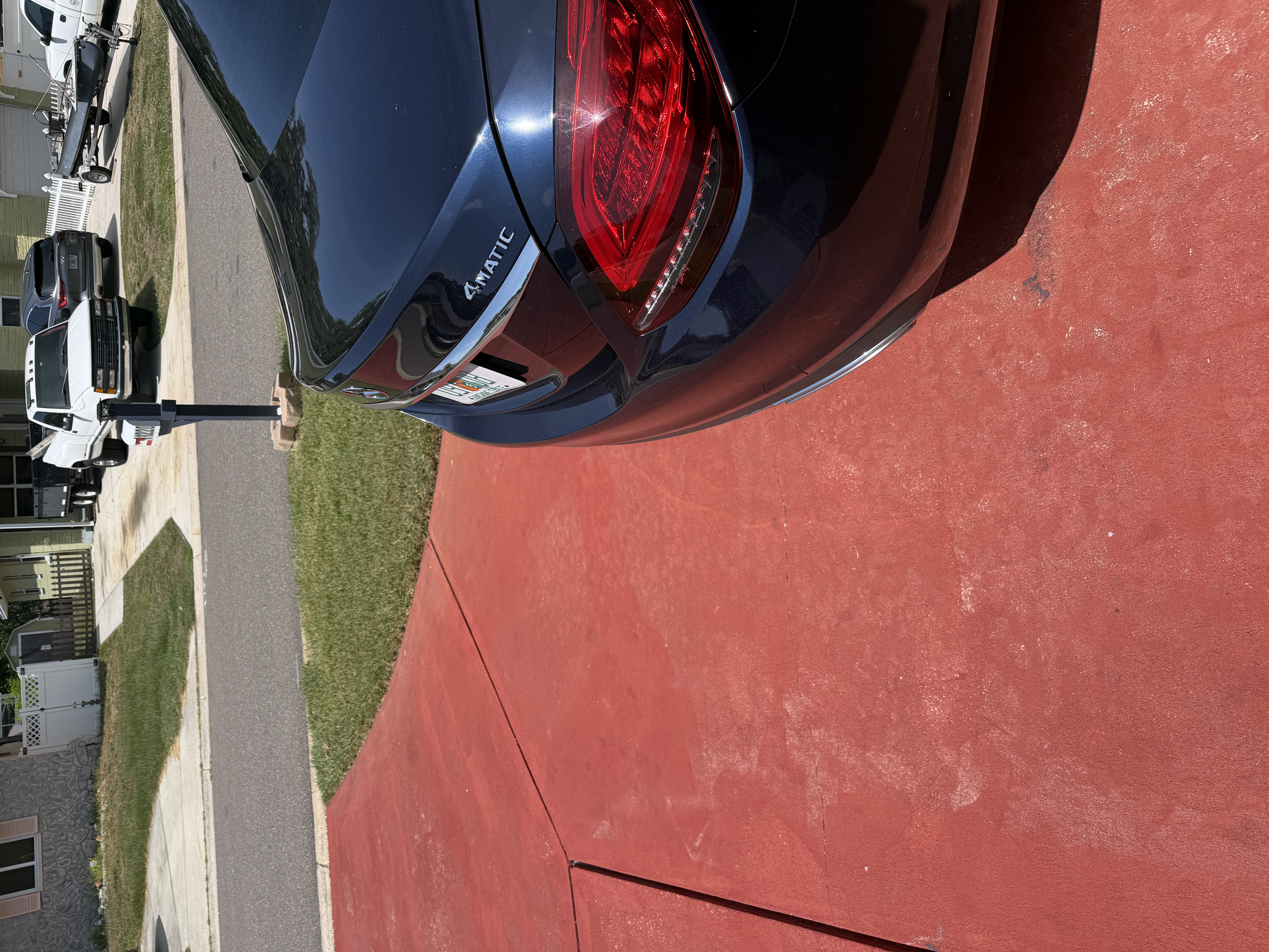 Used 2019 Mercedes-Benz C 300 4MATIC Sedan image 4