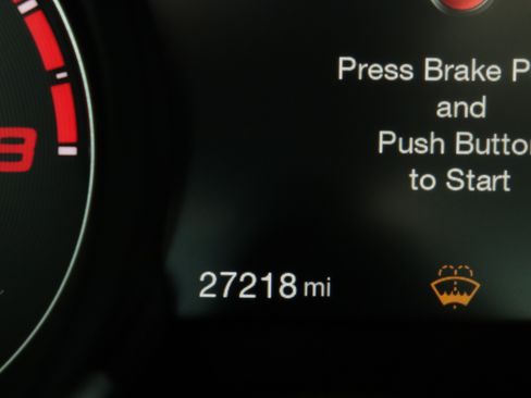 Used 2018 Alfa Romeo Giulia Quadrifoglio w/ Driver Assist Dynamic Package image 15