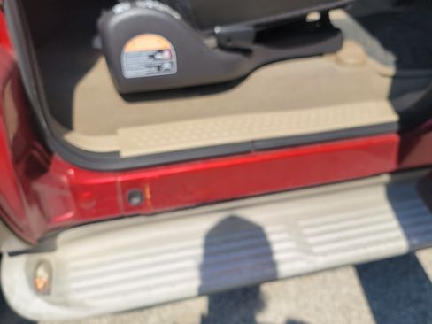 Used 2005 Ford Excursion Eddie Bauer image 23