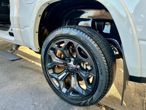 Used 2022 RAM 1500 Limited w/ Night Edition image 12