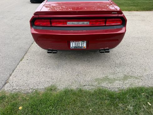 Used 2010 Dodge Challenger R/T RWD image 11