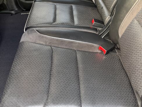 Used 2020 RAM 1500 Laramie image 11