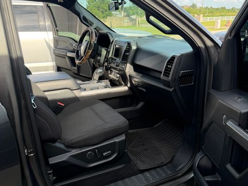 Used 2018 Ford F150 XLT w/ Equipment Group 302A Luxury AWD/4WD image 11