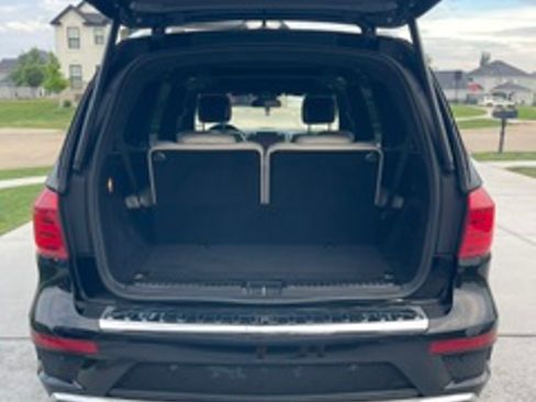 Used 2016 Mercedes-Benz GL 550 4MATIC image 8