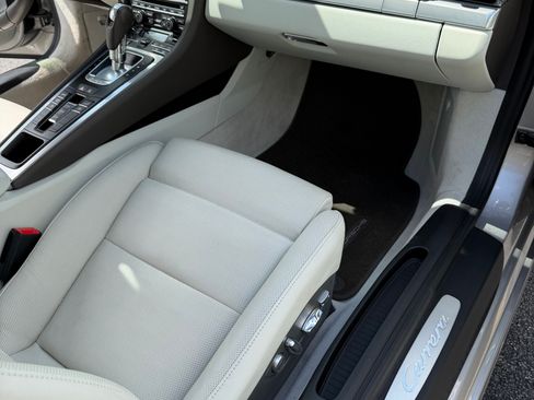 Used 2013 Porsche 911 GT3 RS image 19