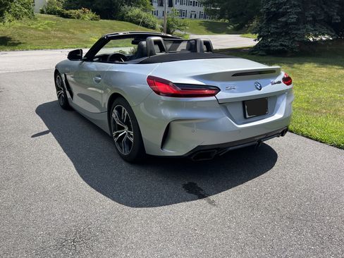 Used 2020 BMW Z4 M40i w/ Premium Package RWD image 17
