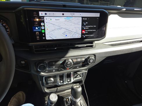 Used 2024 Jeep Wrangler Sport image 8