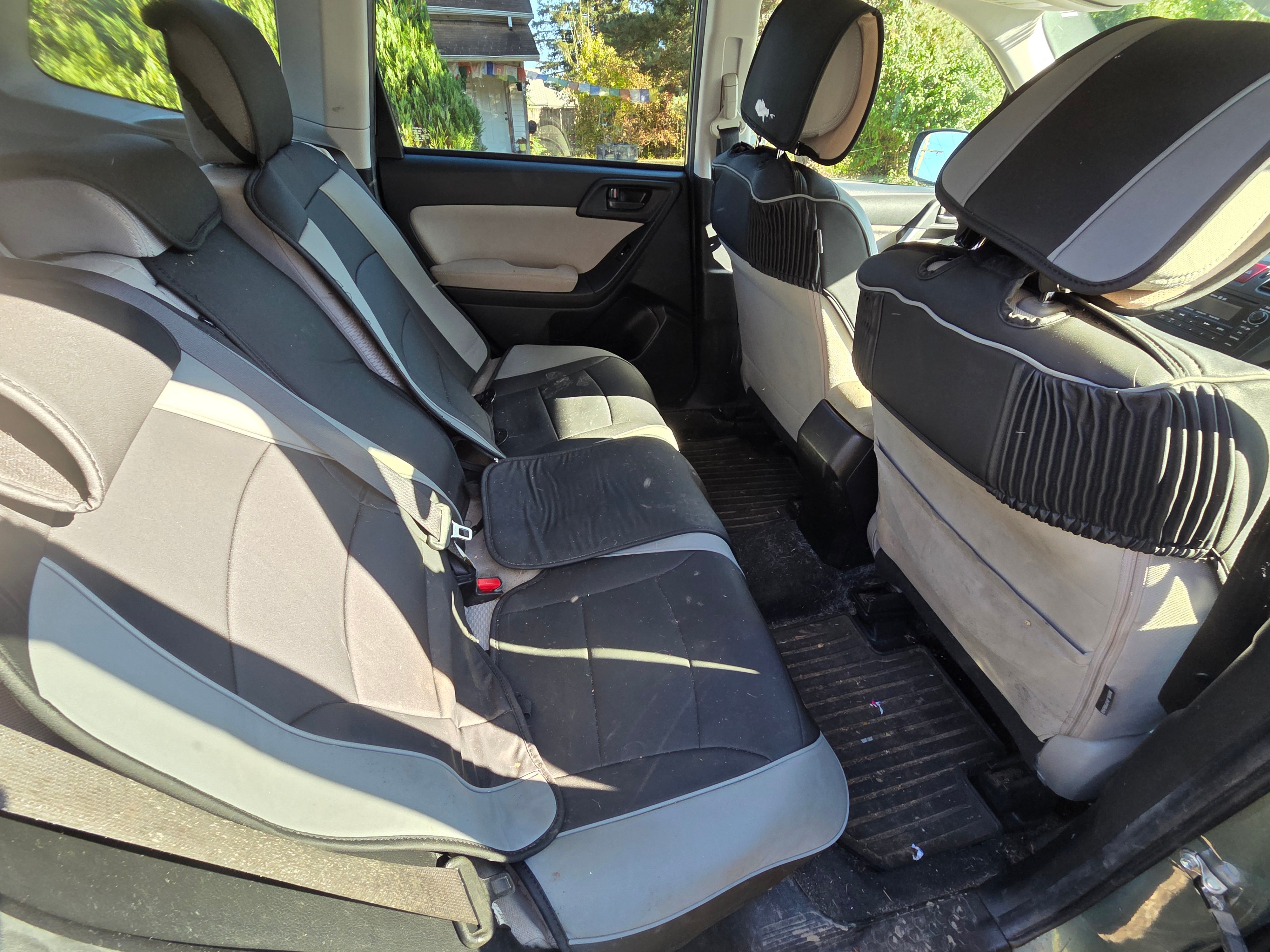 Used 2015 Subaru Forester 2.5i Premium w/ All-Weather Package AWD/4WD image 10