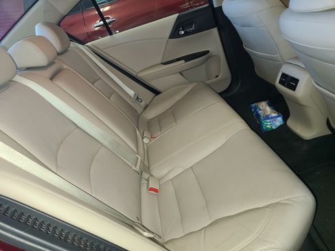 Used 2015 Honda Accord Touring image 6