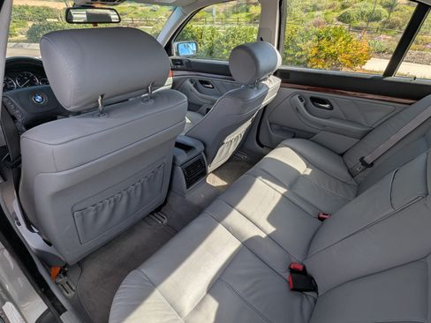 Used 2003 BMW 530i Sedan image 23