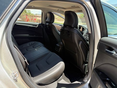 Used 2016 Ford Fusion Titanium FWD image 6