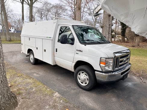 Used 2012 Ford E-350 and Econoline 350 Super Duty w/ PWR Locks & Windows Group image 6