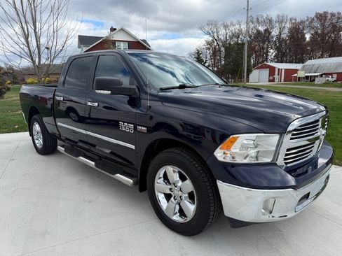 Used 2017 RAM 1500 Big Horn AWD/4WD image 1