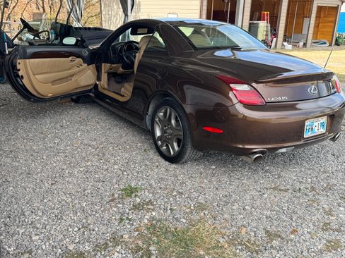 Used 2006 Lexus SC 430 Convertible image 4