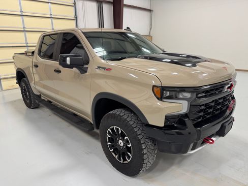 Used 2022 Chevrolet Silverado 1500 ZR2 AWD/4WD image 9