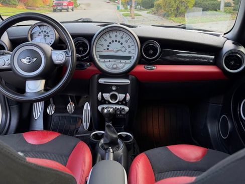 Used 2009 MINI Cooper S FWD image 2