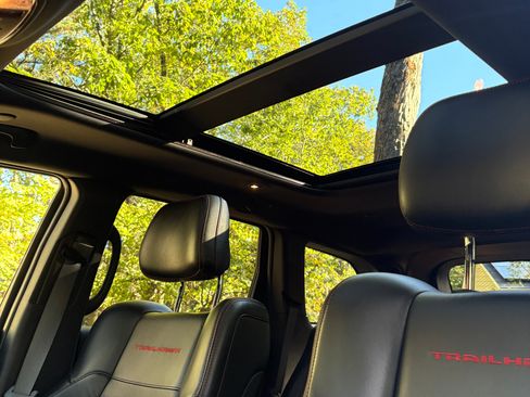 Used 2021 Jeep Grand Cherokee Trailhawk w/ Trailhawk Luxury Group image 14