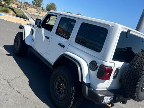 Used 2024 Jeep Wrangler Unlimited Rubicon 392 AWD/4WD image 9