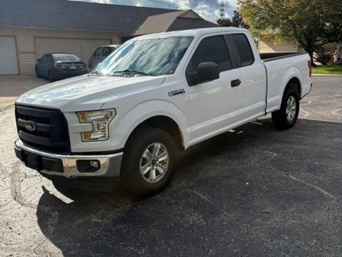 Used 2017 Ford F150 XL w/ Equipment Group 101A Mid image 2