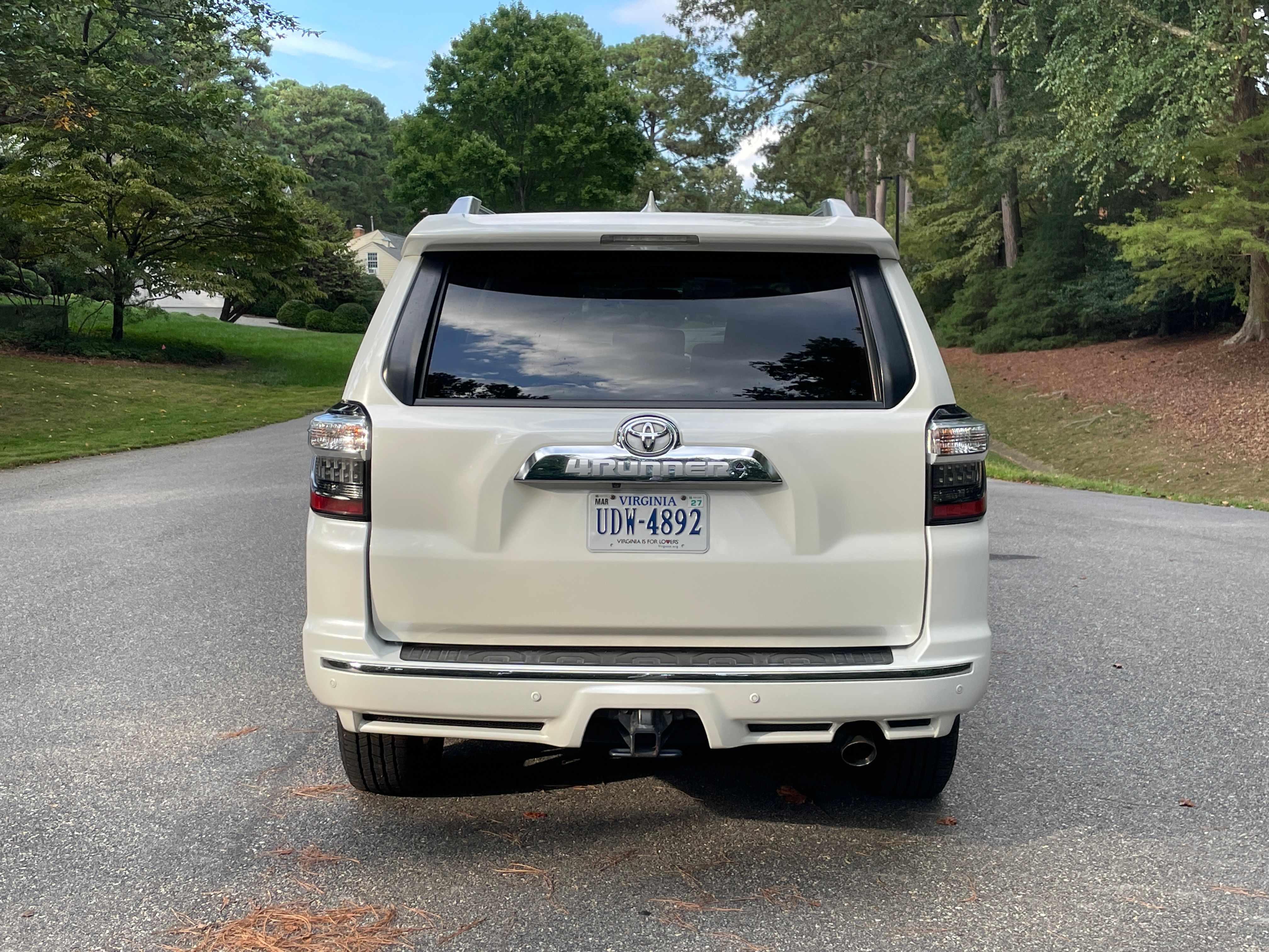 Used 2016 Toyota 4Runner Limited AWD/4WD image 6