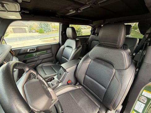 Used 2024 Ford Bronco Badlands w/ Sasquatch Package AWD/4WD image 13