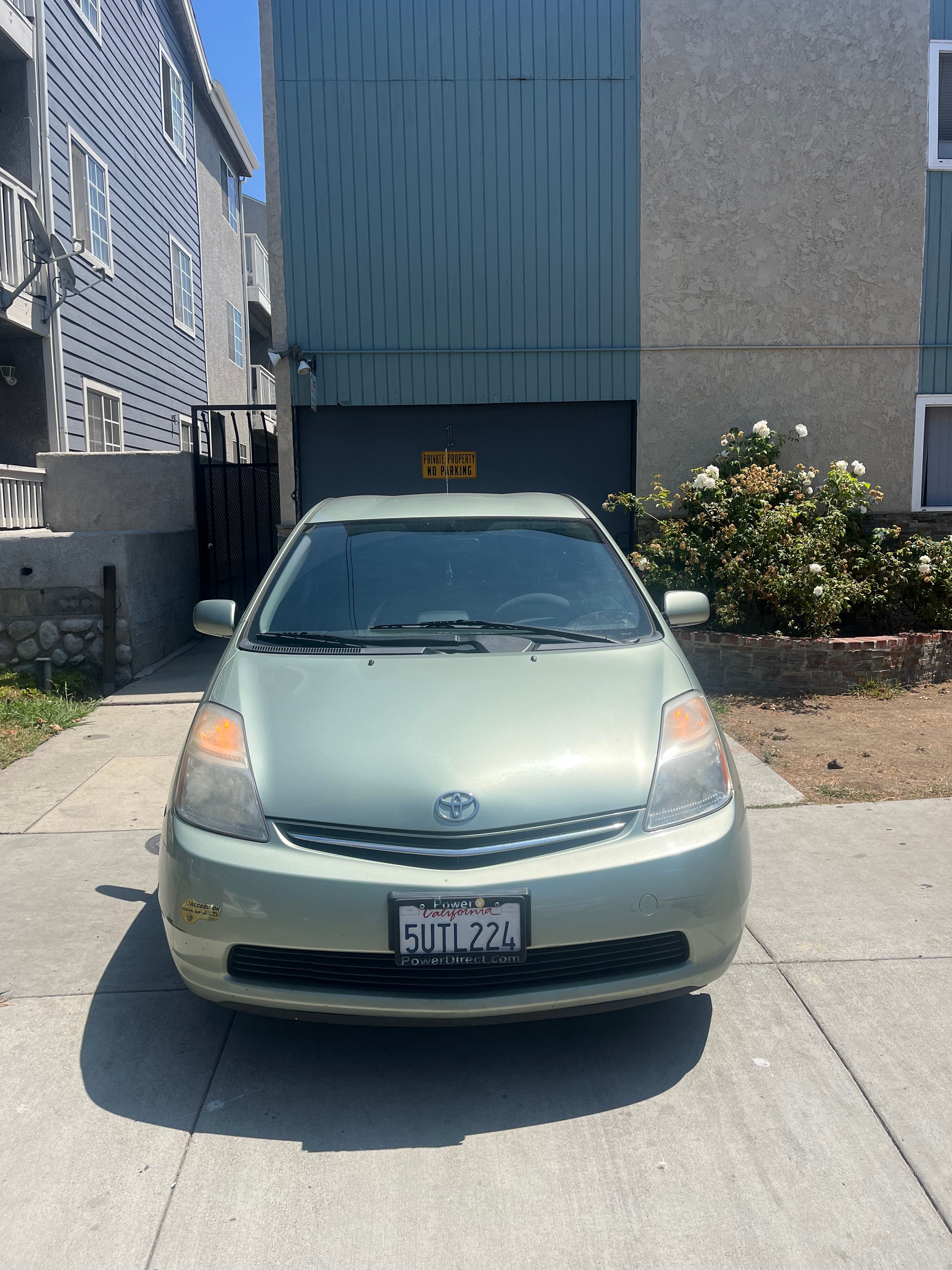 Used 2006 Toyota Prius w/ Pkg 3 FWD image 1