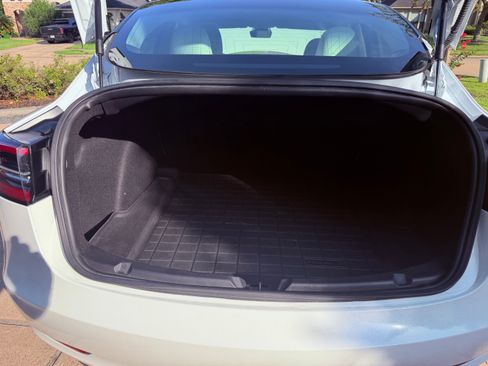 Used 2020 Tesla Model 3 Long Range AWD/4WD image 2