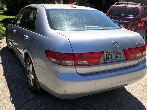 Used 2004 Honda Accord EX image 2