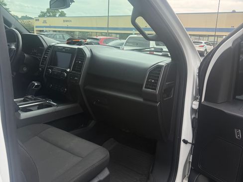 Used 2019 Ford F150 XLT w/ Equipment Group 302A Luxury AWD/4WD image 6