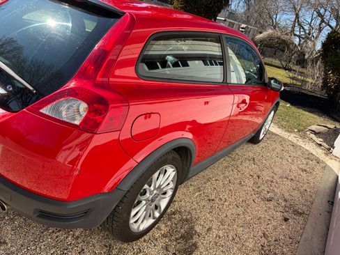 Used 2009 Volvo C30 FWD image 9