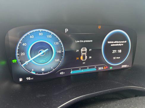 Used 2023 Hyundai Santa Fe Blue image 10