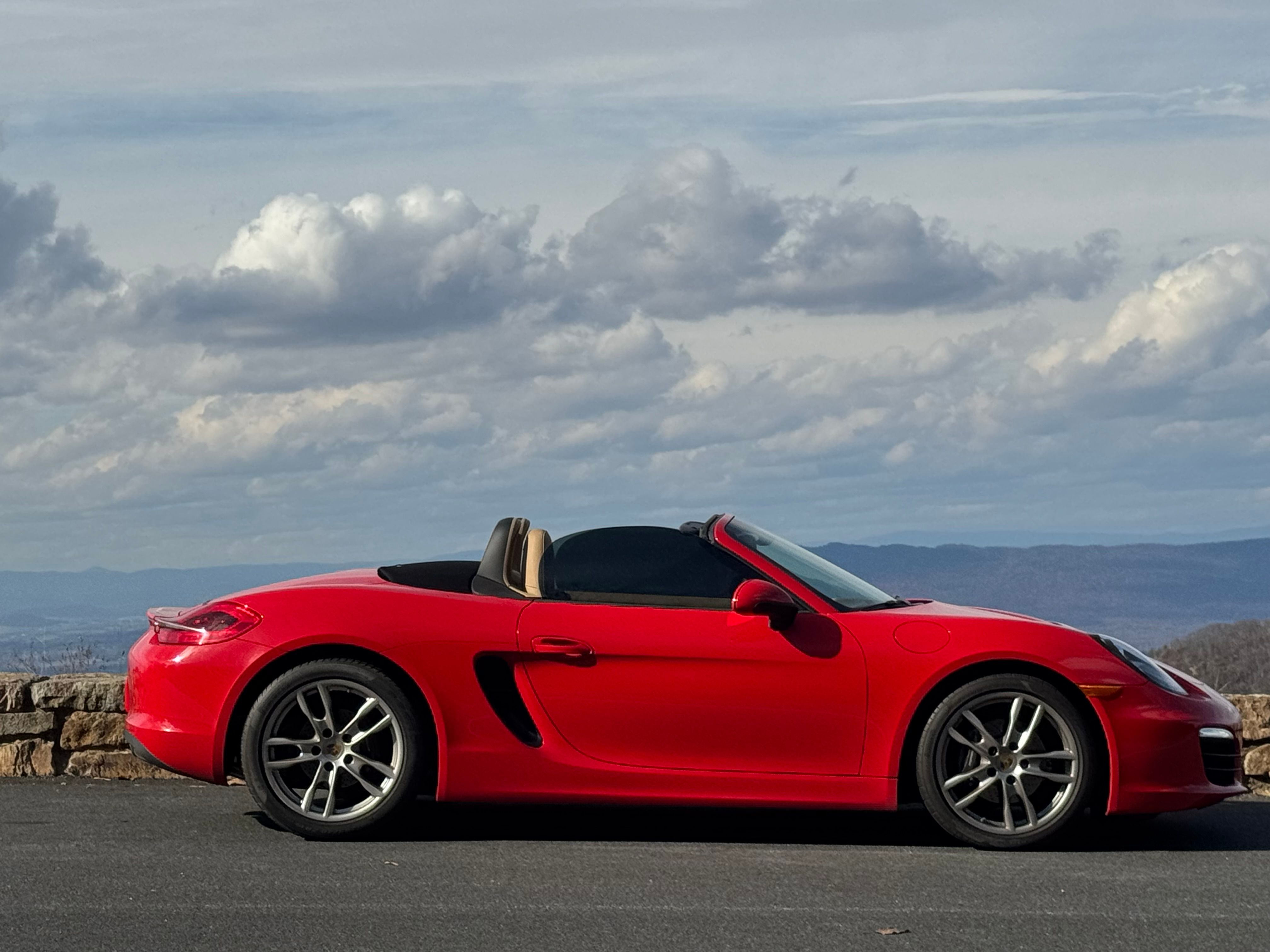 Used 2016 Porsche Boxster RWD image 11